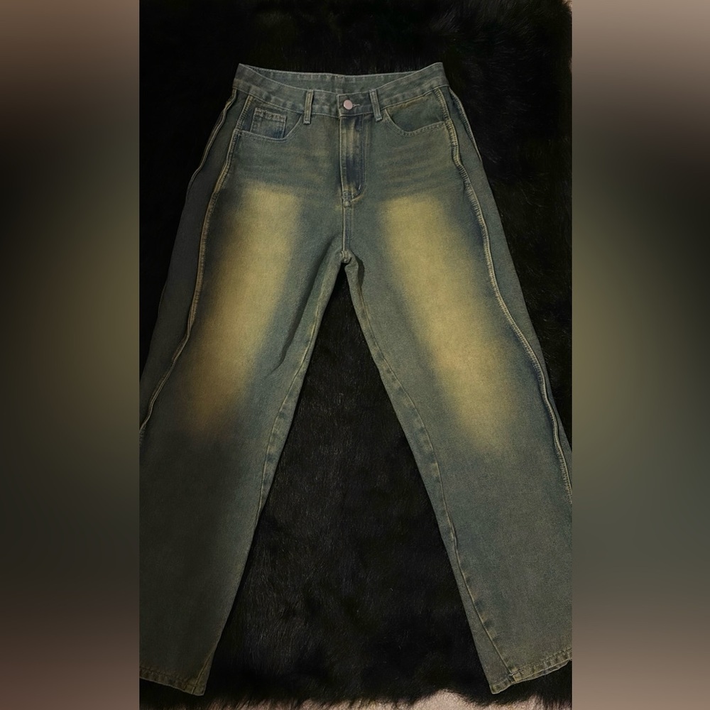High Waisted Jeans